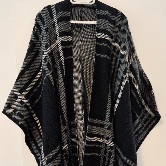 Wool shrug cardigan / poncho - Med/Large - Picture 1 of 2